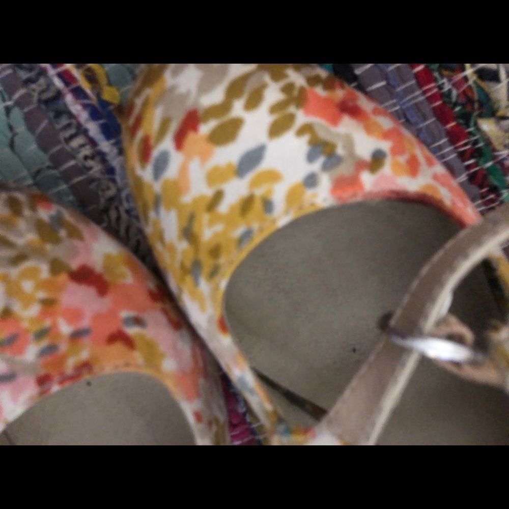 heels - Picture 3 of 3